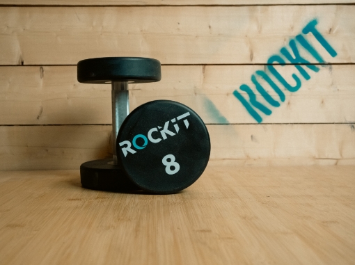 Obrazek Zestaw 2 okrągłych hantli 8 kg - ROCKIT